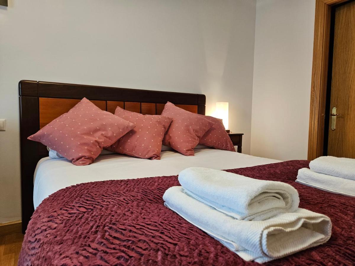 13B01 Apartamento Con Terraza Y Garaje Ribadesella Zewnętrze zdjęcie